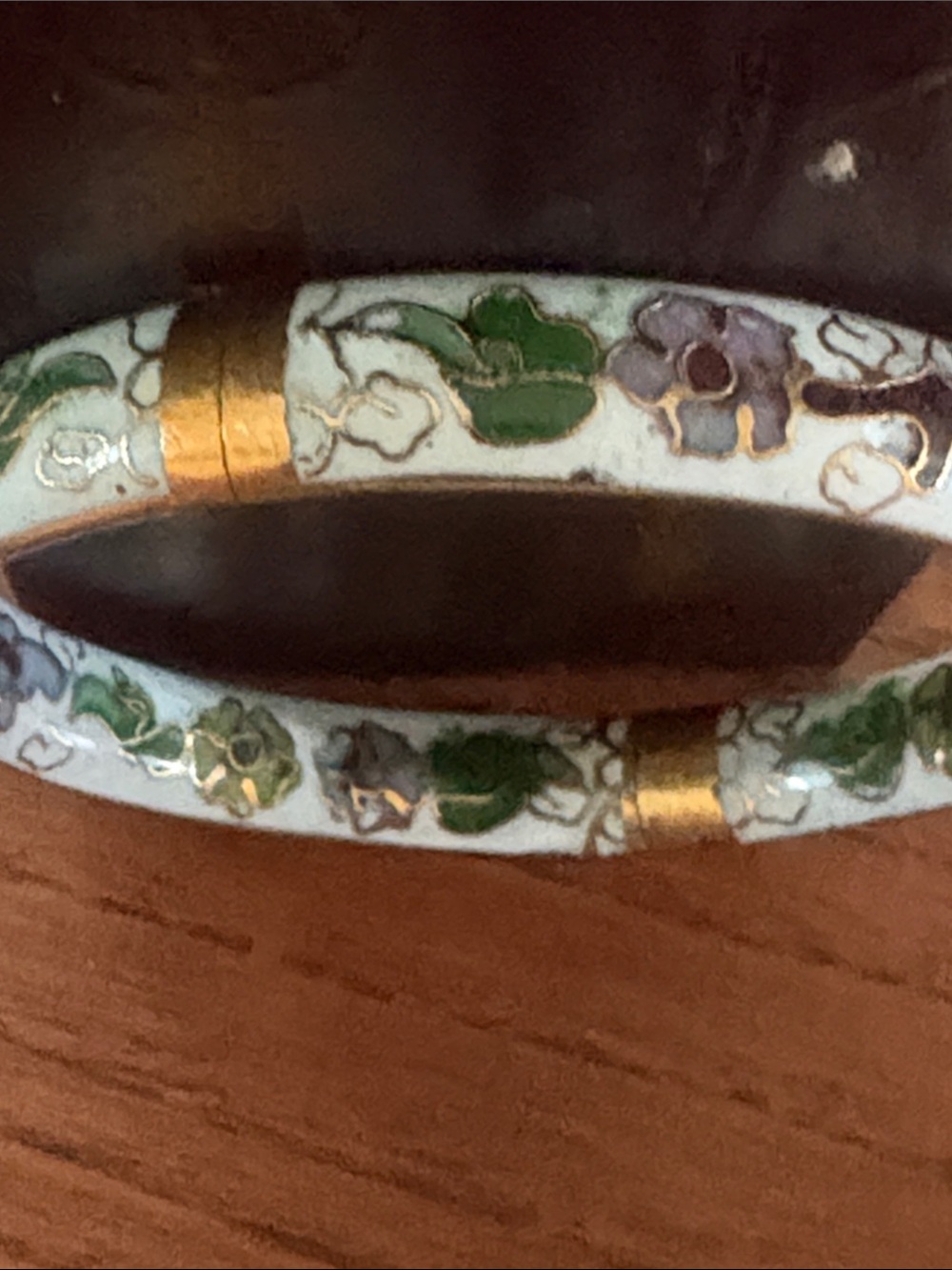Vintage Cloisonné Floral Bangle Bracelet in White and Green - Picture 2 of 4